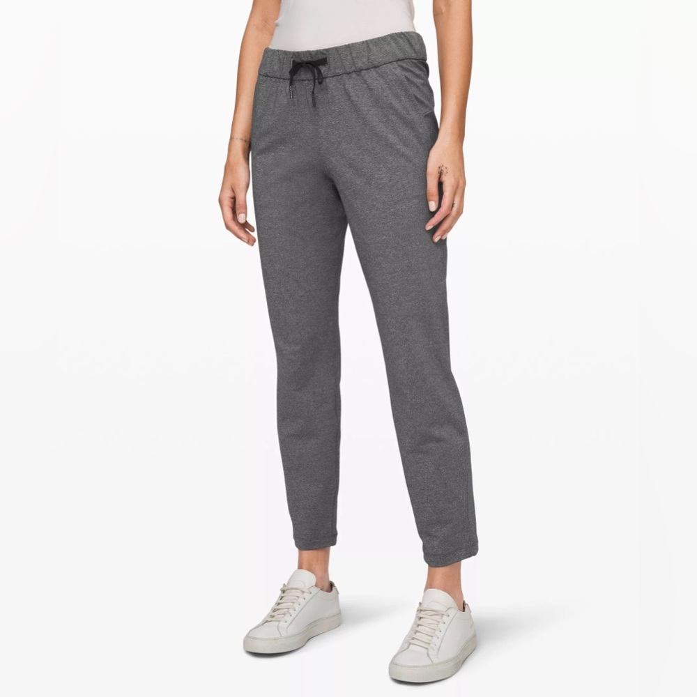 •nwot• Lululemon on the fly pant 7/8 length full on luxtreme in heathered black